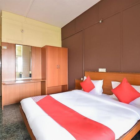 Oyo 63264 Hotel Shamiana Pandharpur Exterior foto